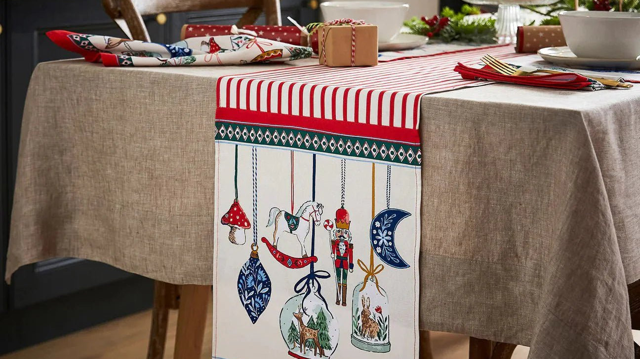 Matching Your Christmas Decorations to Your Home Décor - Angela Reed