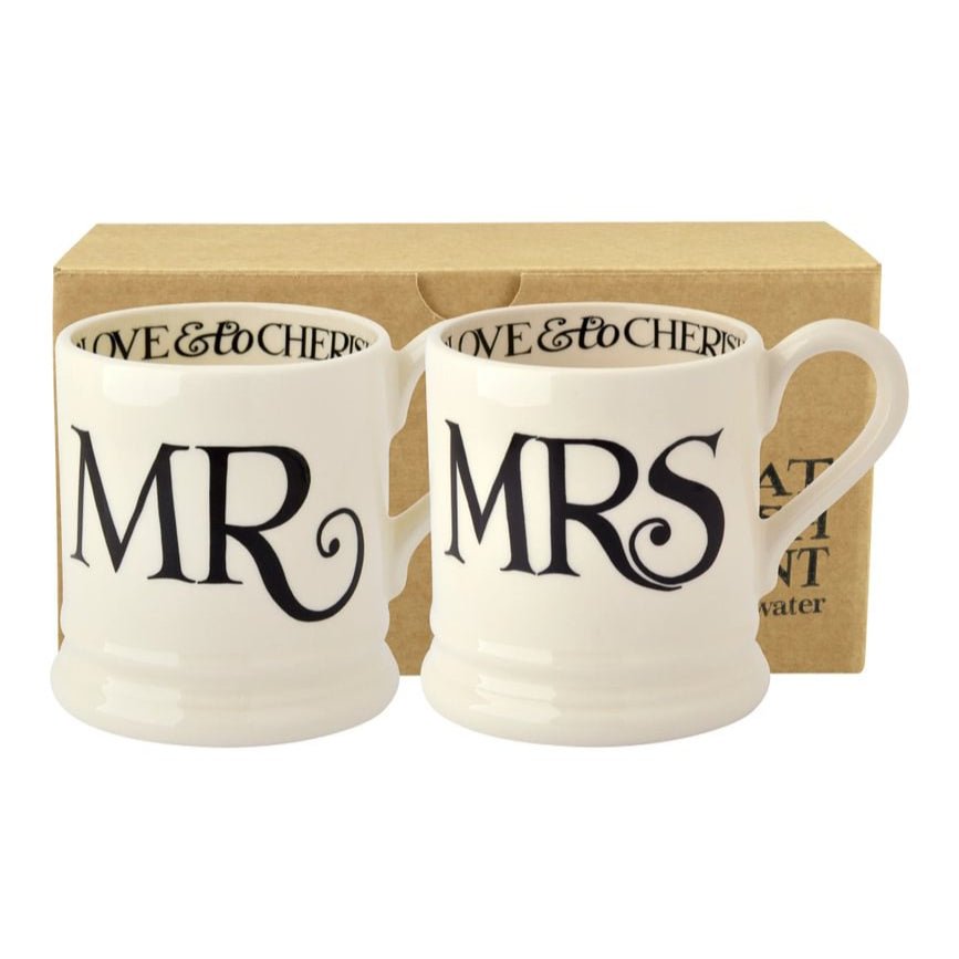 Black Toast 'Mr & Mrs' Set of 2 1/2 Pint Mugs Boxed
