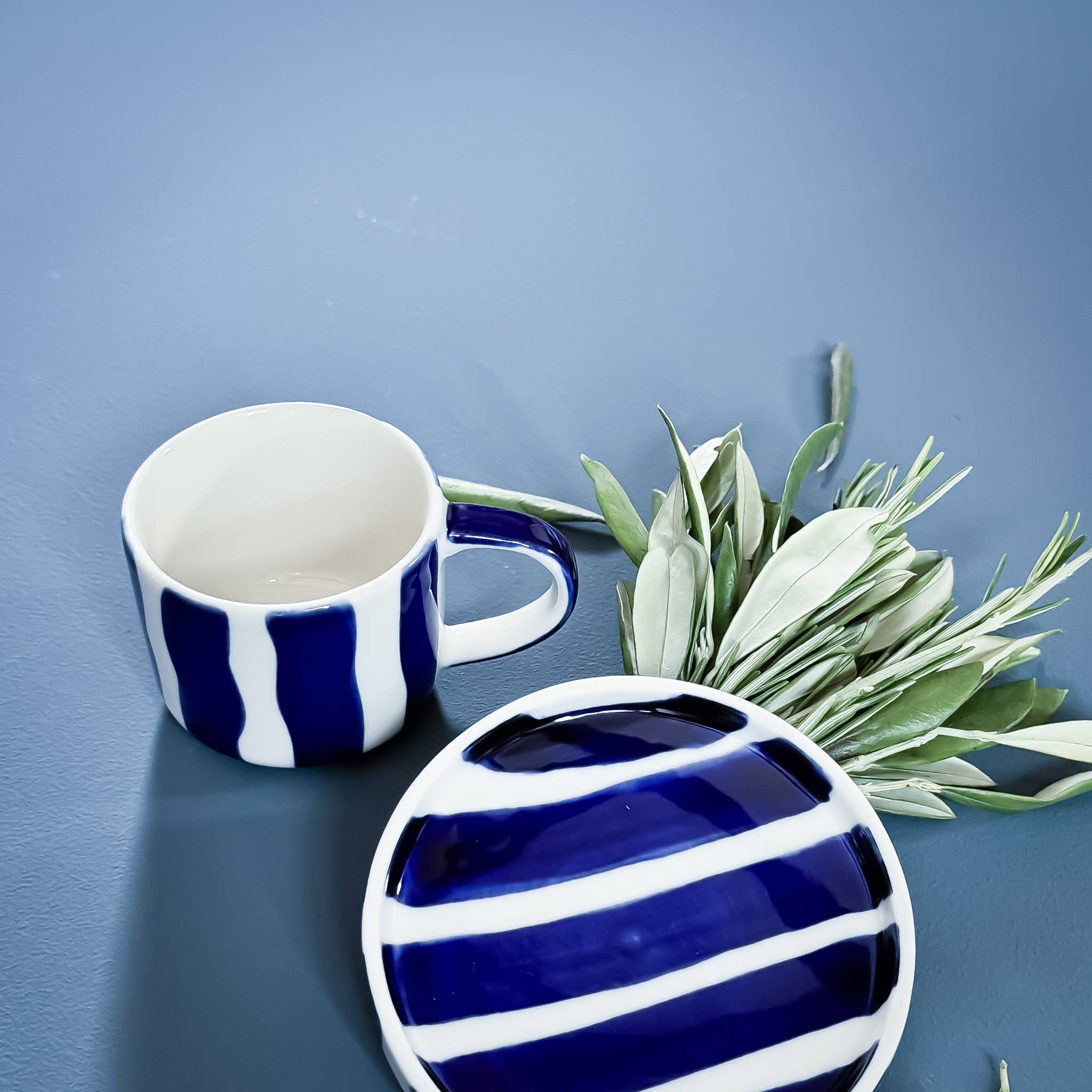 Espresso Striped Cups, Mare Blue