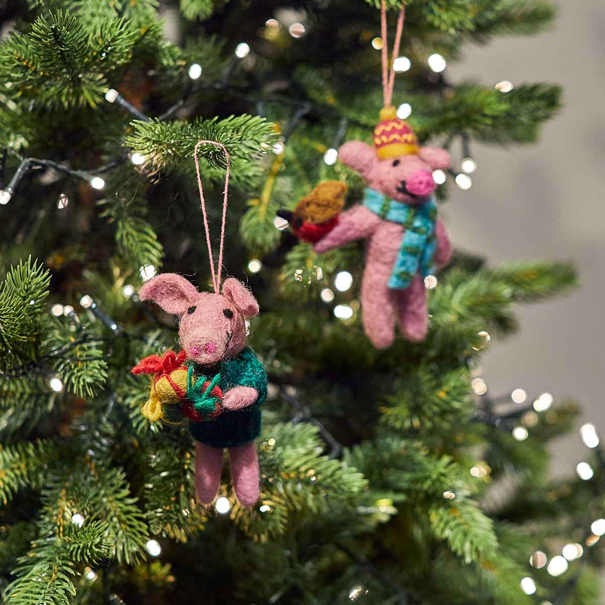 Felt Poppy the Christmas Pig