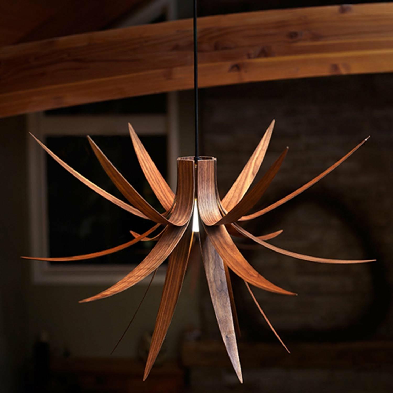 Iris Pendant Light Large / Oak,Large / Walnut,Small / Oak,Small / Walnut