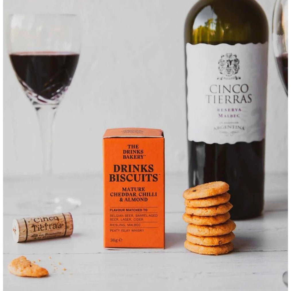 Mature Cheddar, Chilli & Almond Drinks Biscuit 36g Snack Pack,110g Family Pack