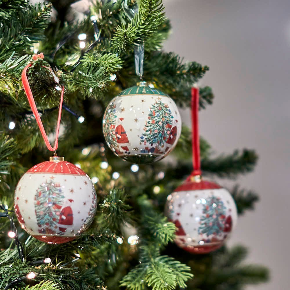 Nostalgia Bauble, Red and Green - Angela Reed - Christmas Decorations
