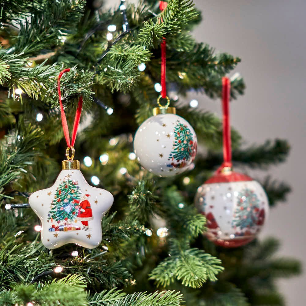Nostalgia Bauble, White - Angela Reed - Christmas Decorations