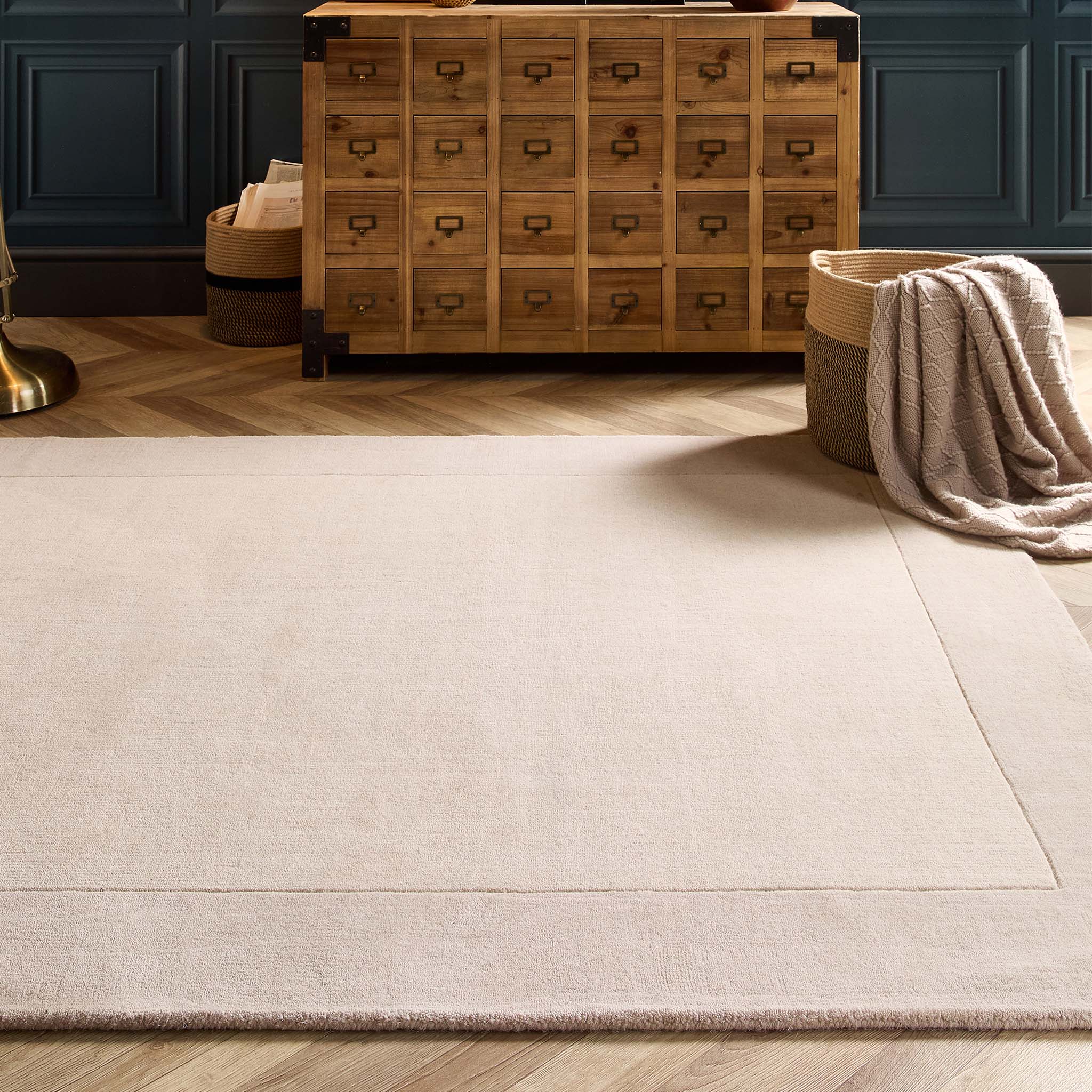 Origins Borders Rug, Natural 120 x 170cm,160 x 230cm,200 x 290cm,67 x 200cm,80 x 150cm