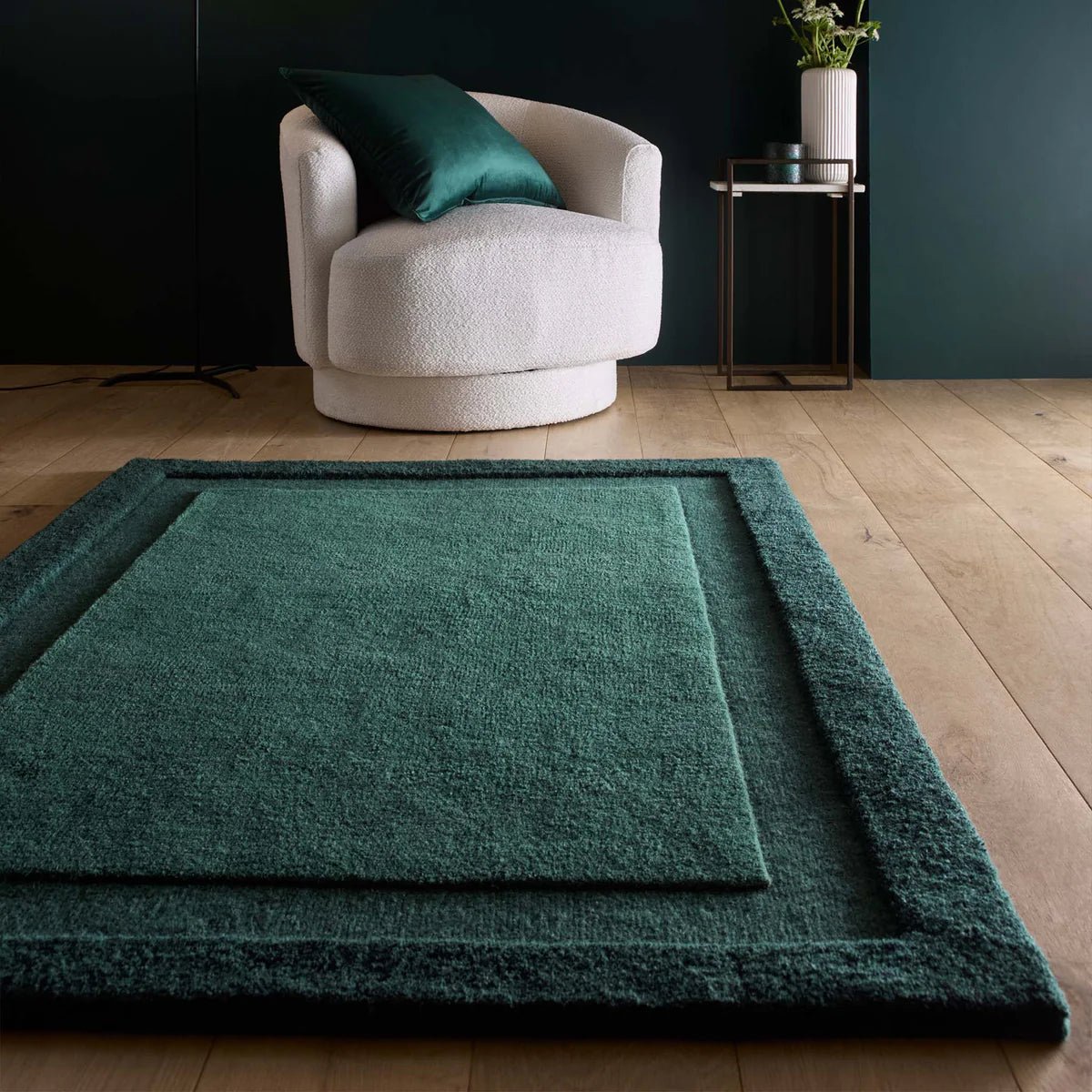 Origins Stacked Border, Dark Green 120 x 170cm,160 x 230cm,200 x 290cm