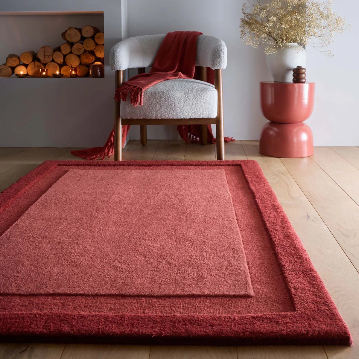 Origins Stacked Border, Wine Red 120 x 170cm,160 x 230cm,200 x 290cm