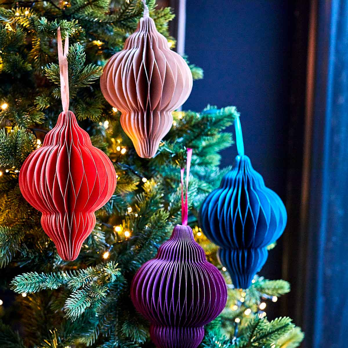 Paper Honeycomb Finial, Purple, 20cm