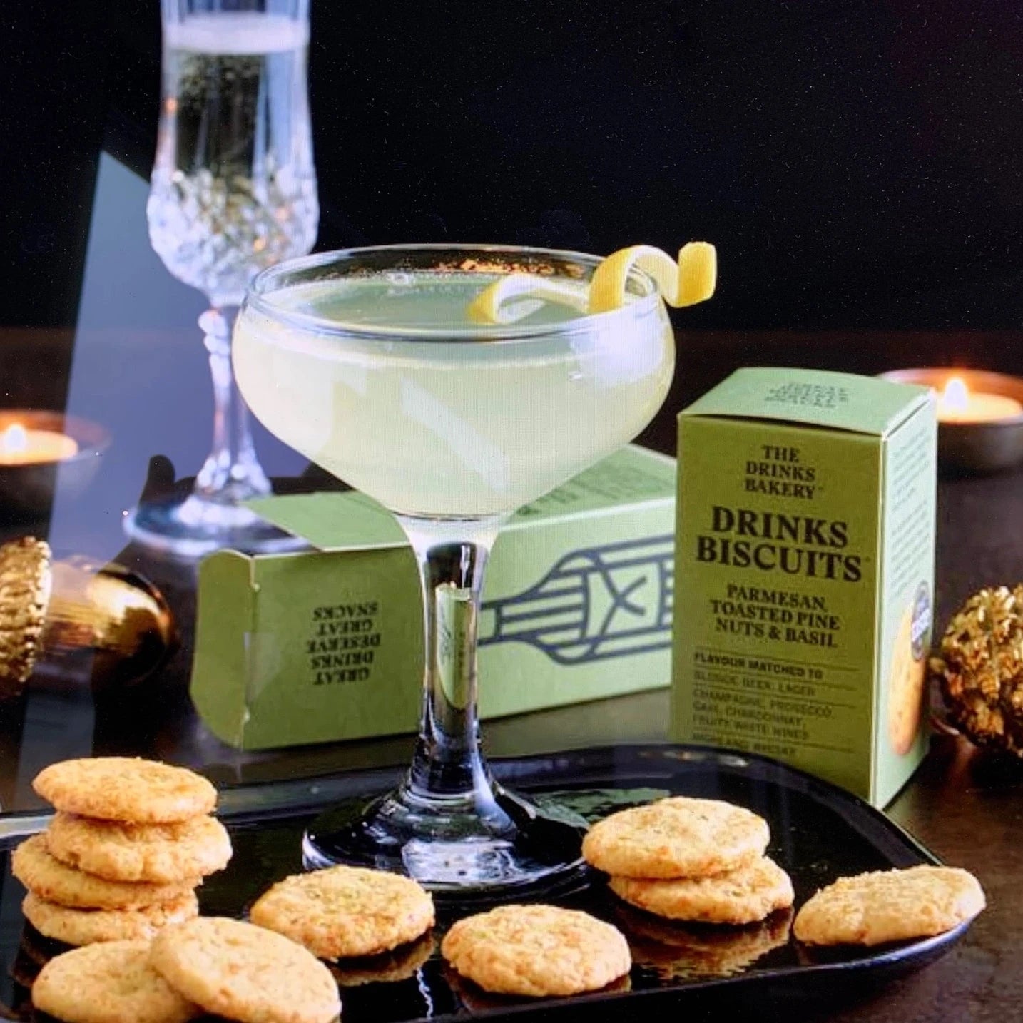 Parmesan, Toasted Pine Nuts & Basil Drinks Biscuit 36g Snack Pack,110g Family Pack