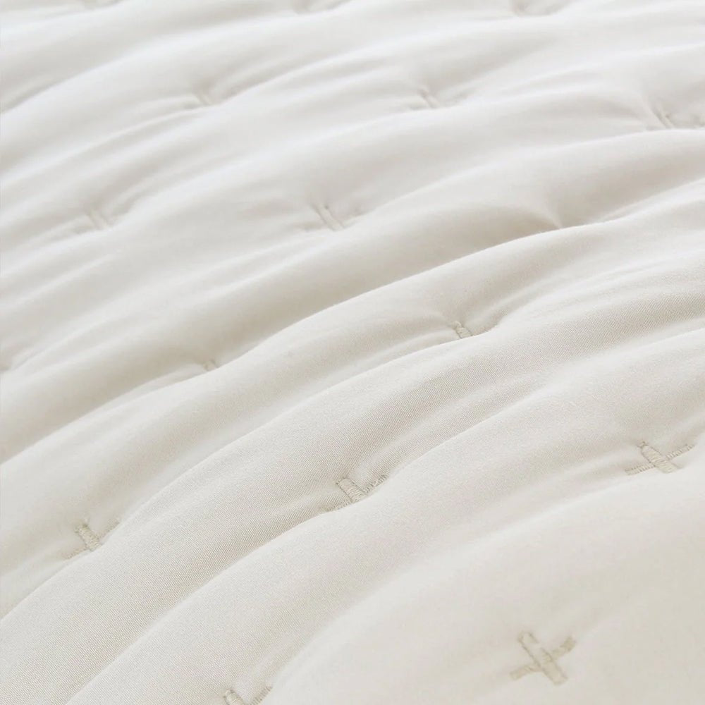 Portofino Oatmeal Bedspread Single 190 x 260 cm,One Size 250 x 260 cm - to fit Double or King Size bed