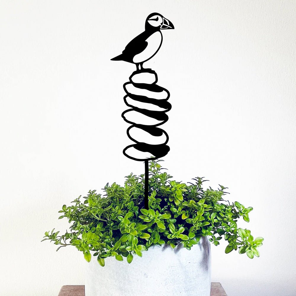 Puffin by the coast Pot Stem