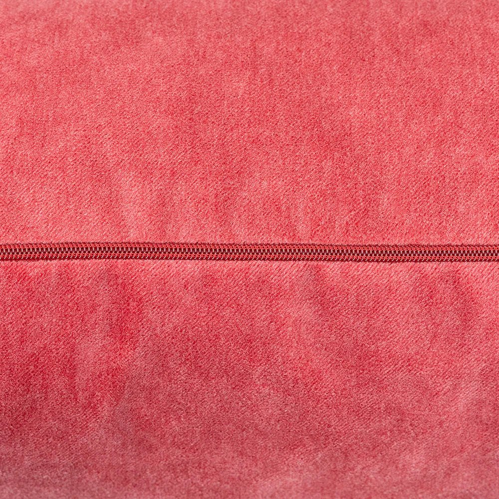 Richmond Cushion in Rasberry 45 x 45 cm,40 x 60 cm