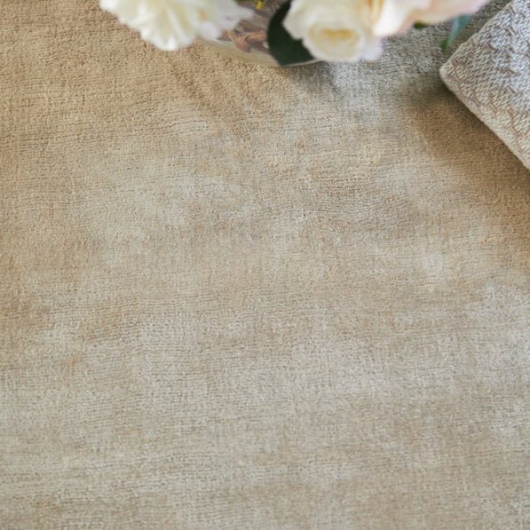 Rug Guru Karma, Mink 120 x 170cm,160 x 230cm