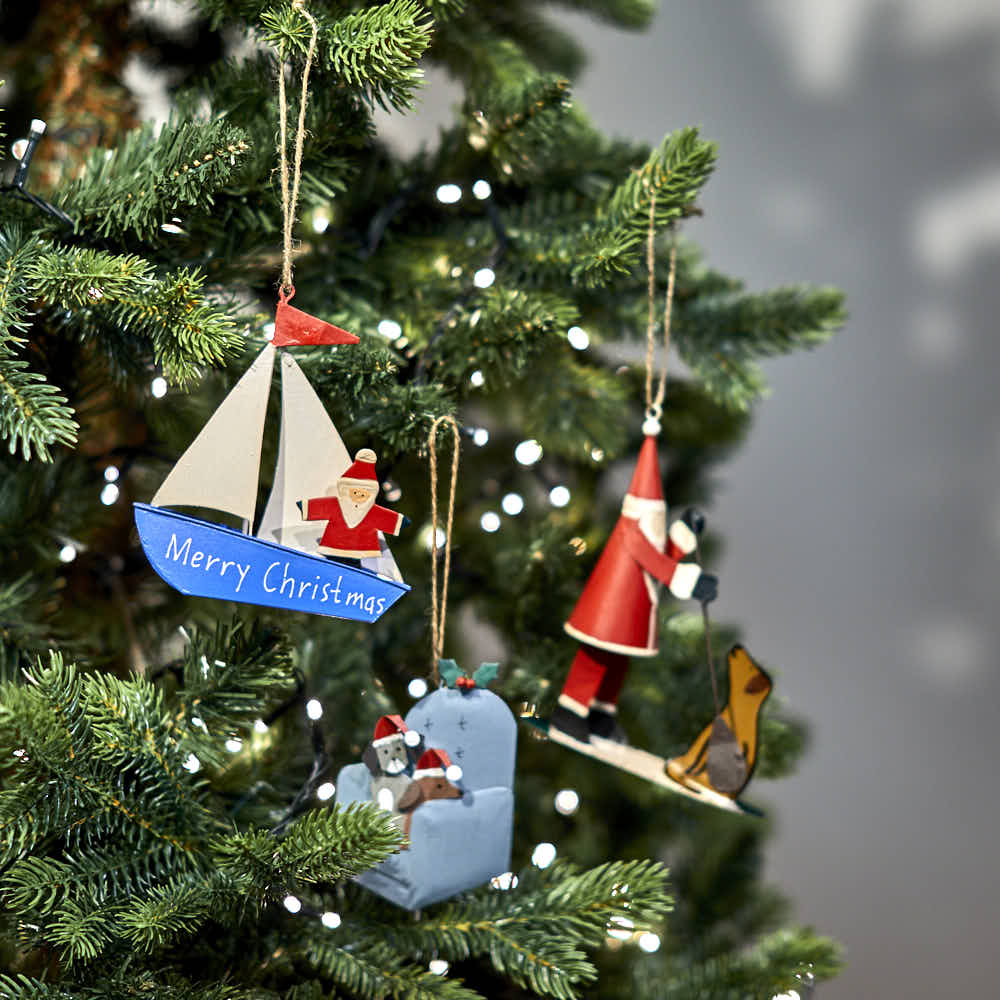 Santa Sailing Decoration