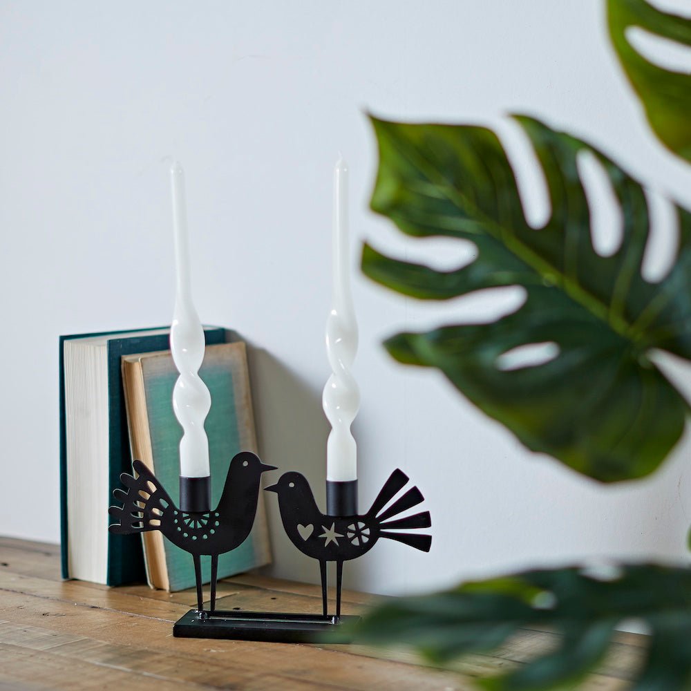 Single Twist Candle in Ice White