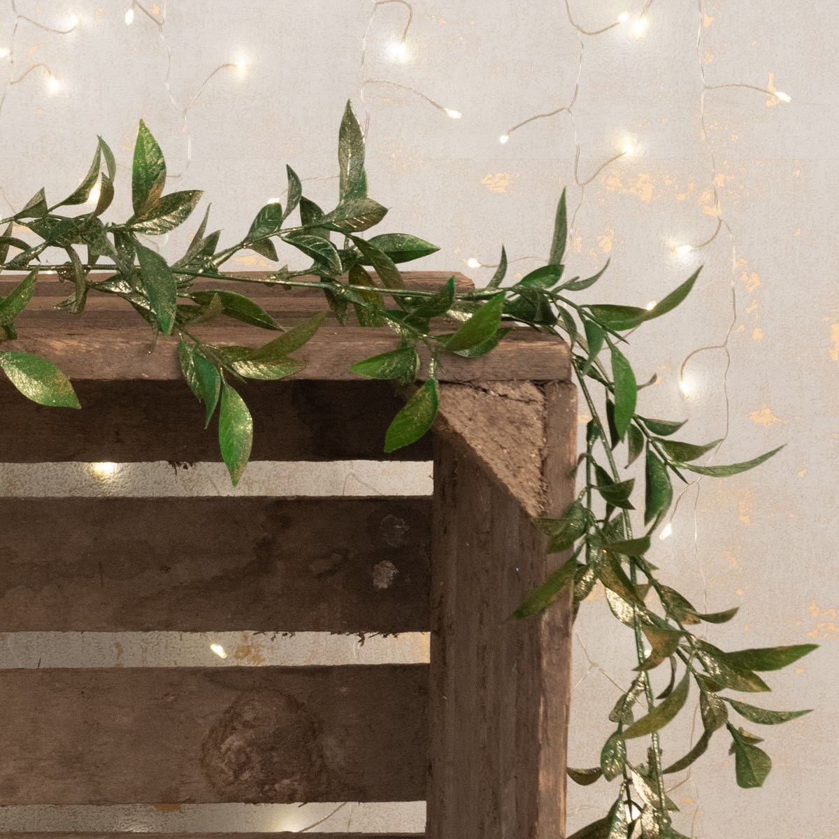 Sparkling Mini Leaf Garland