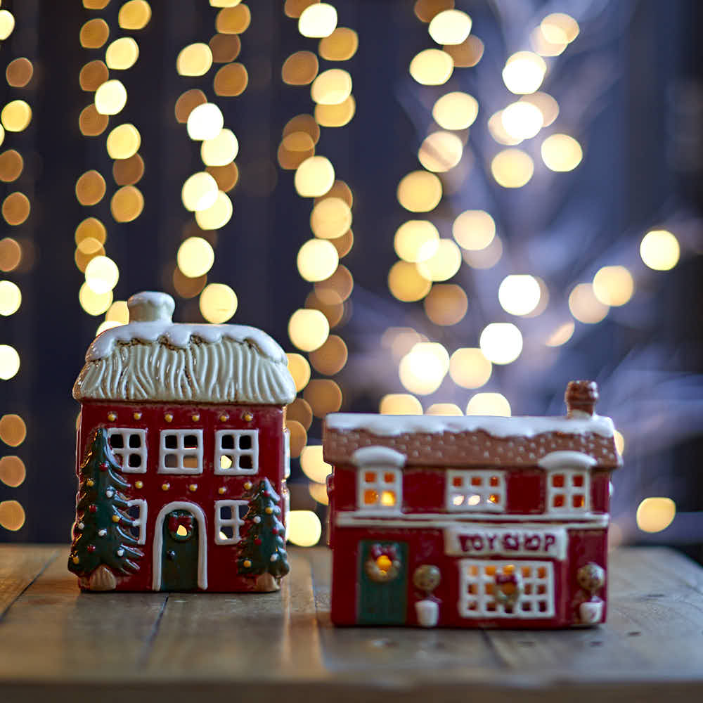 Thatched Christmas Cottage Tea - Light Holder - Angela Reed -