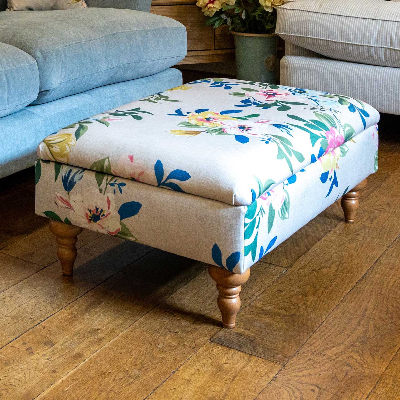 Traditional Storage Footstool Aston Sky (Grade A,Aston Blush (Grade A),Lenora Seaspray (Grade B),Athens Stripe (Grade C),Linen Bloom (Grade D),Staithes Natural (Grade D),Tailored Weave Natural (House 2),Heavyweight Hopsack - Flax (Grade B)