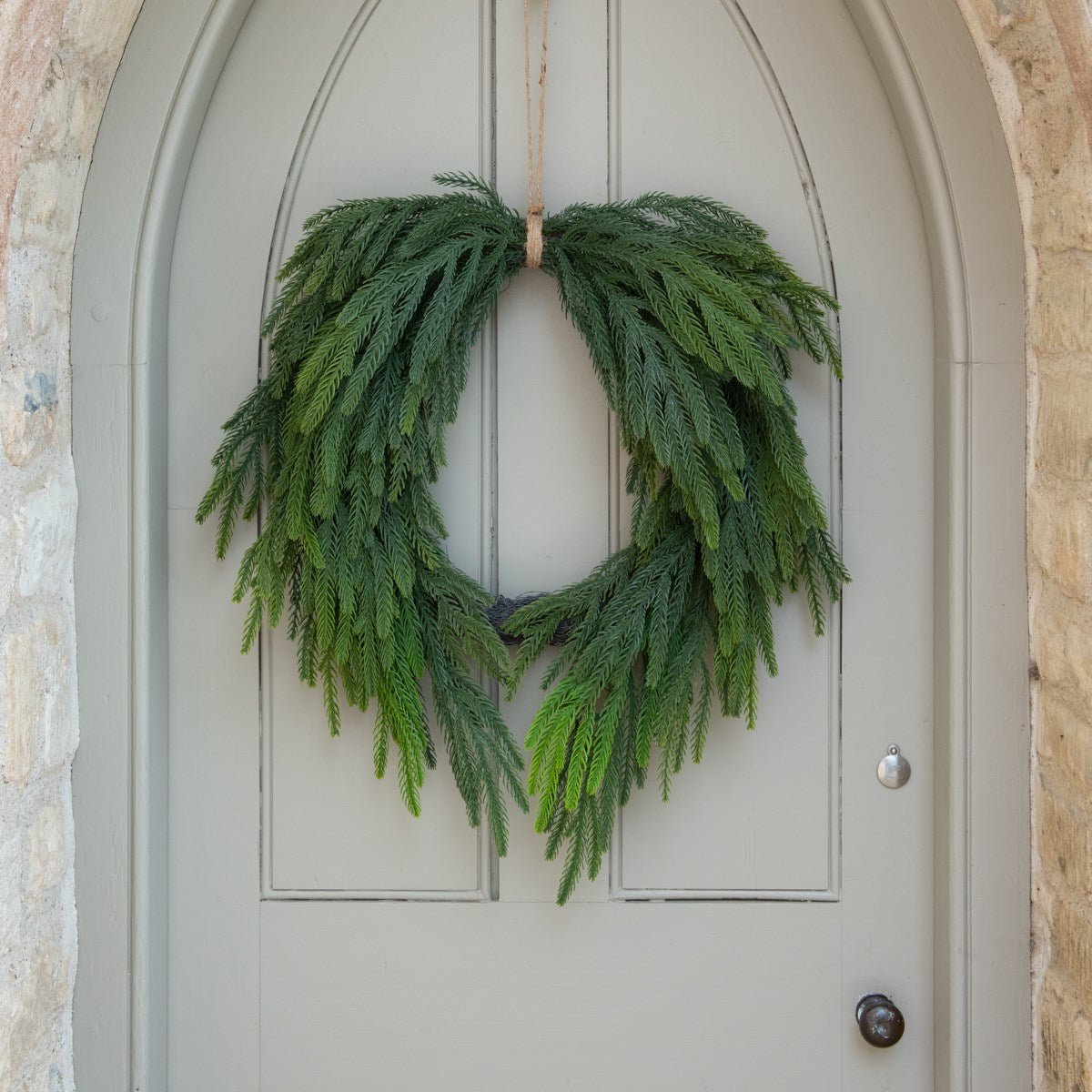 Waxed Pine Wreath 61cm
