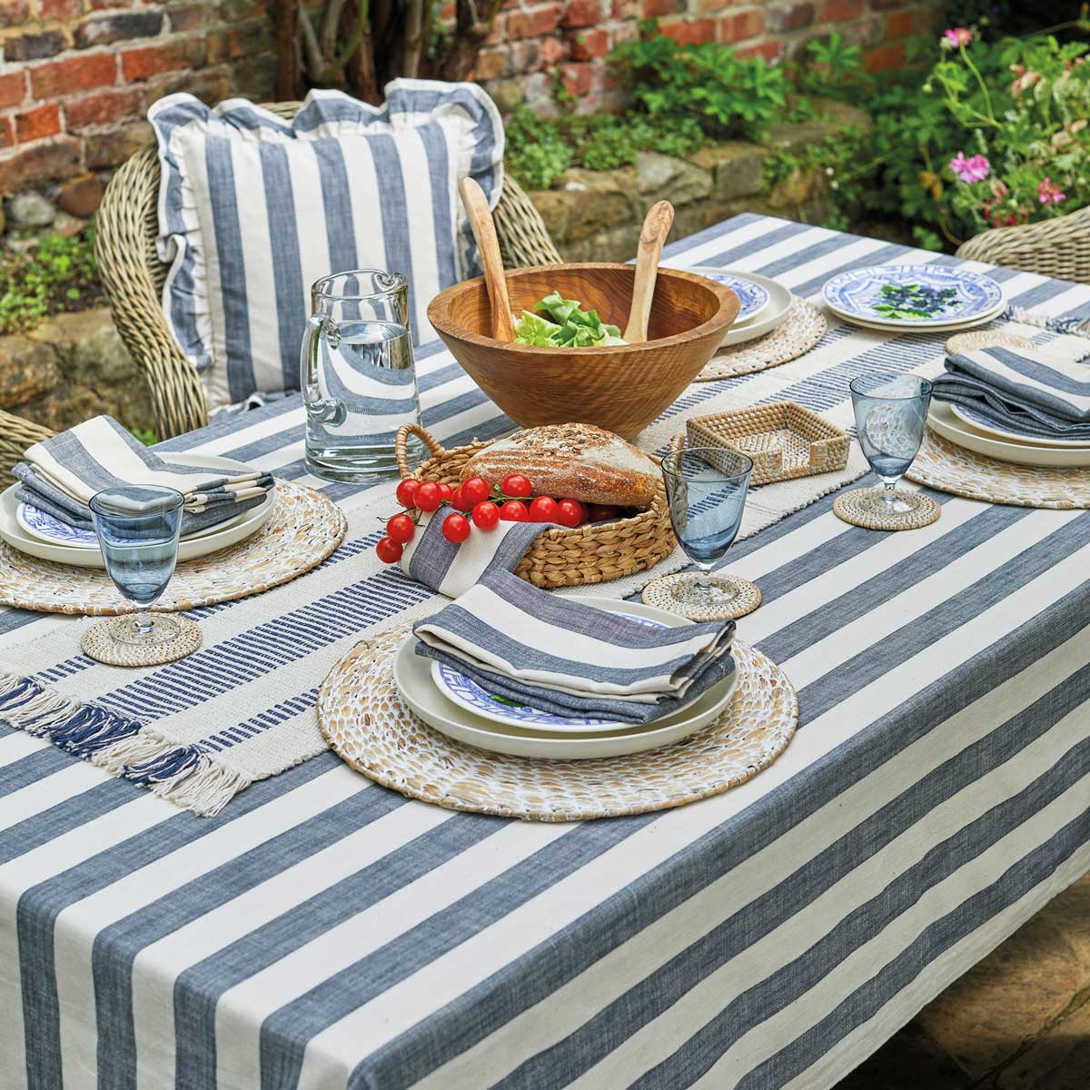 Wide stripe Tablecloth, 150 x 240 cm, Flint Blue