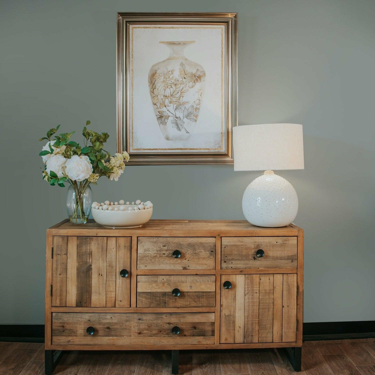 Antique Priceless Vase Artwork