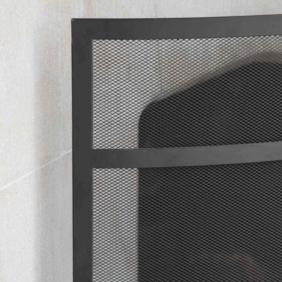 Bretforton Firescreen in Black, Small