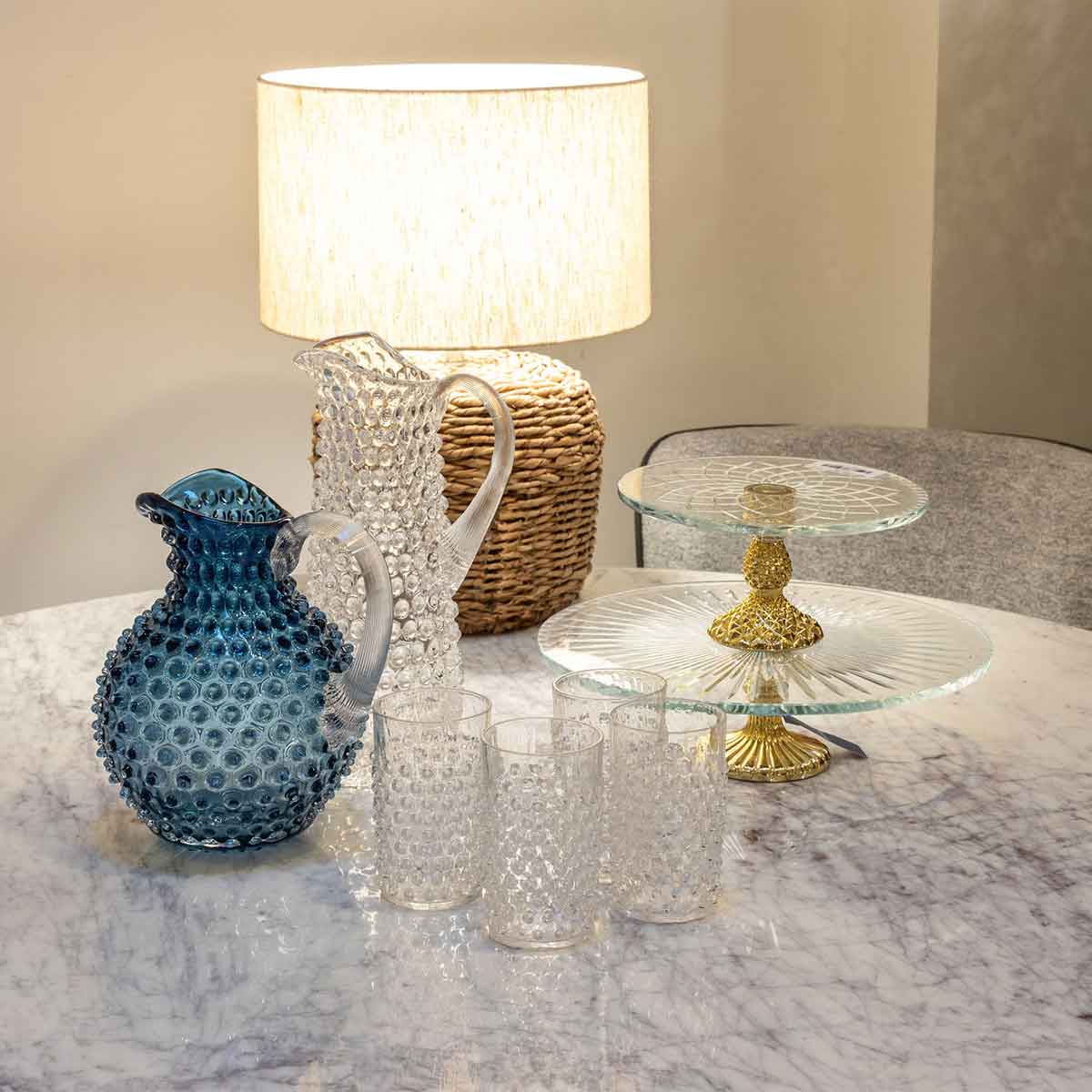 Calcutta Marble Round Table