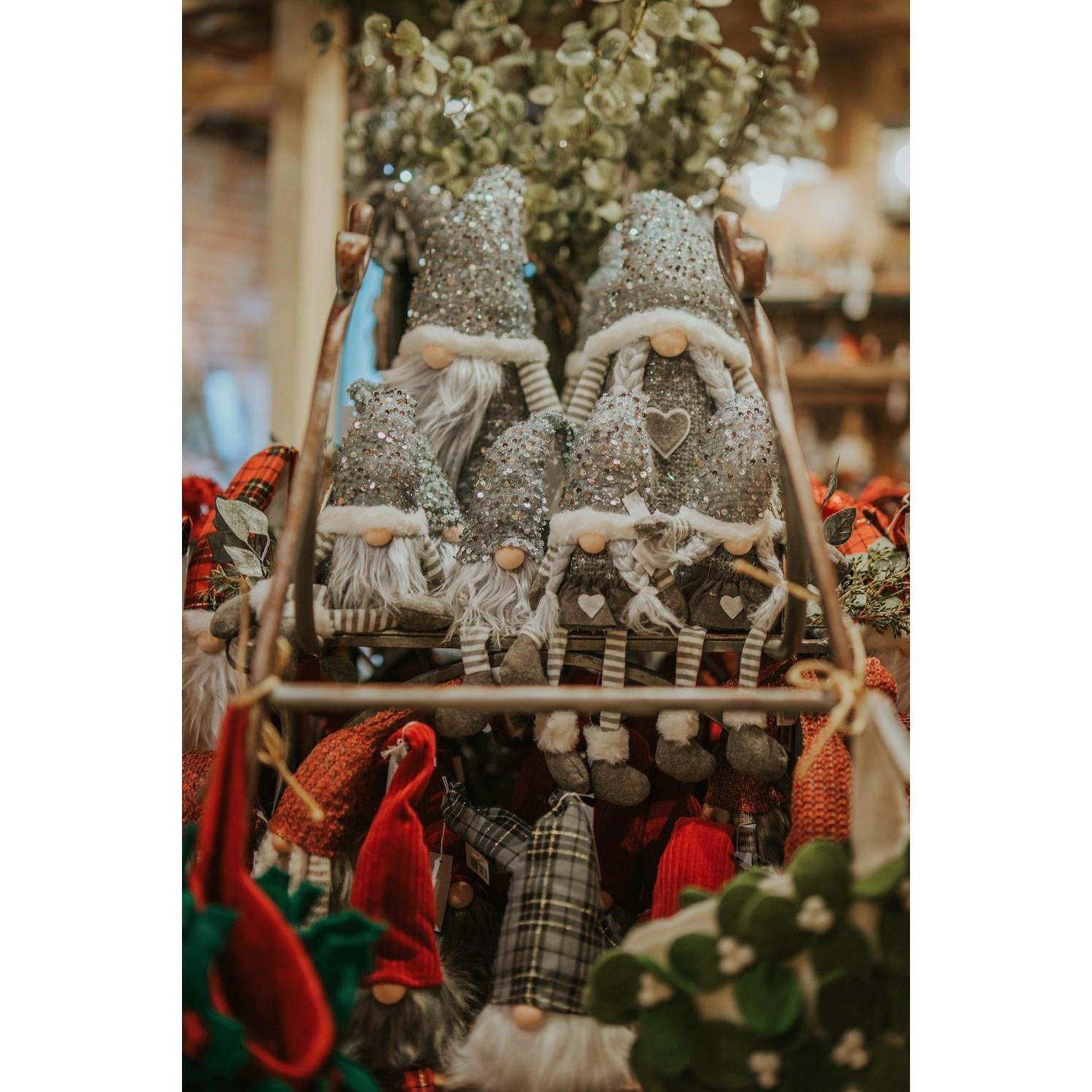 Grey Sitting Sequin Hat Gonk