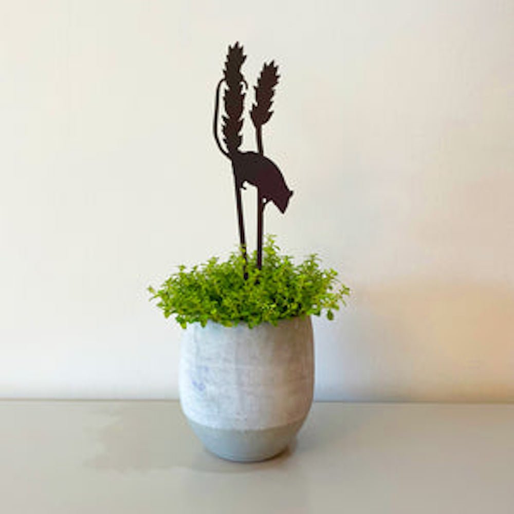 Harvest Mouse with Ears of Wheat Pot Stem