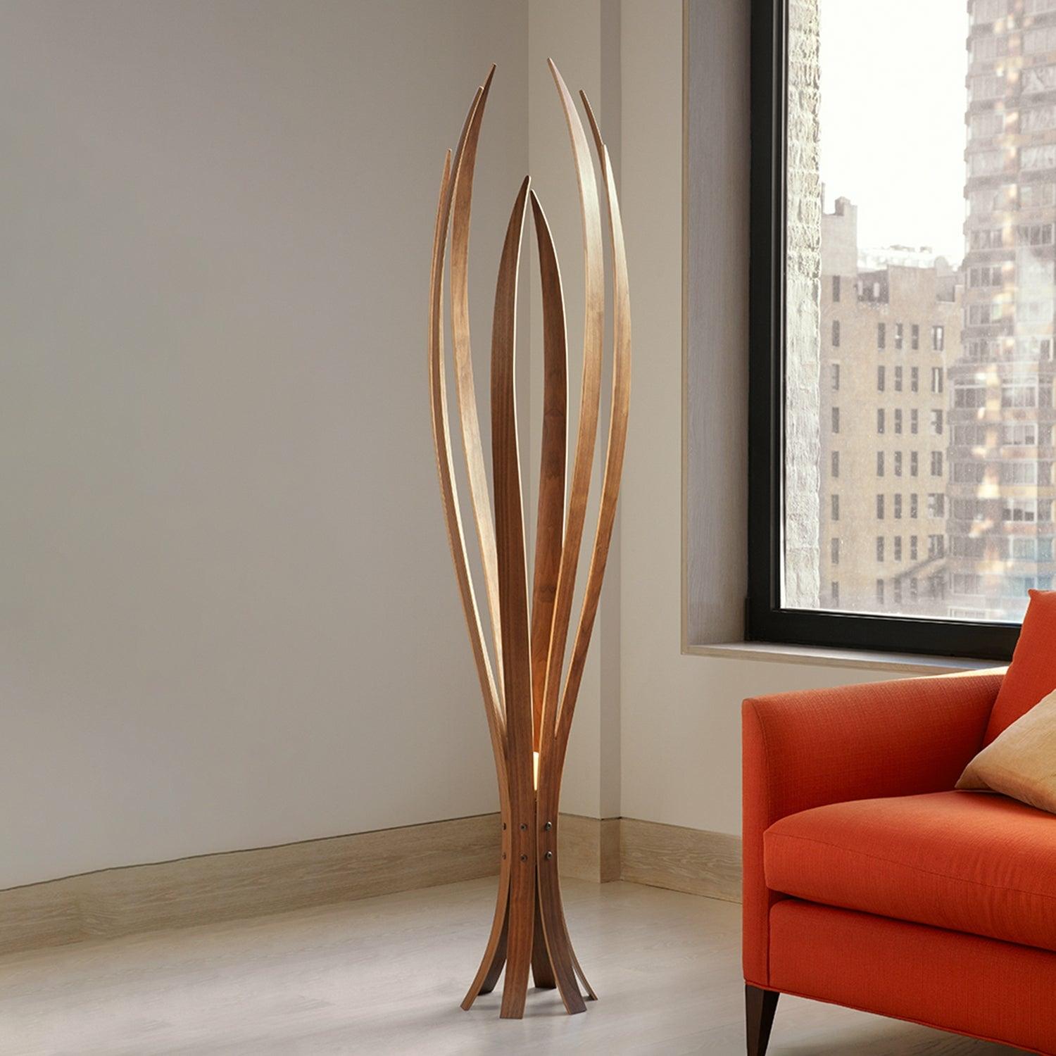 Iris Floor Light Large / Walnut,Large / Oak,Small / Walnut,Small / Oak