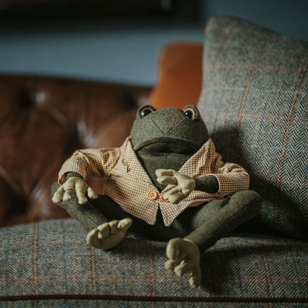 Lionel Armstrong, Frog Doorstop