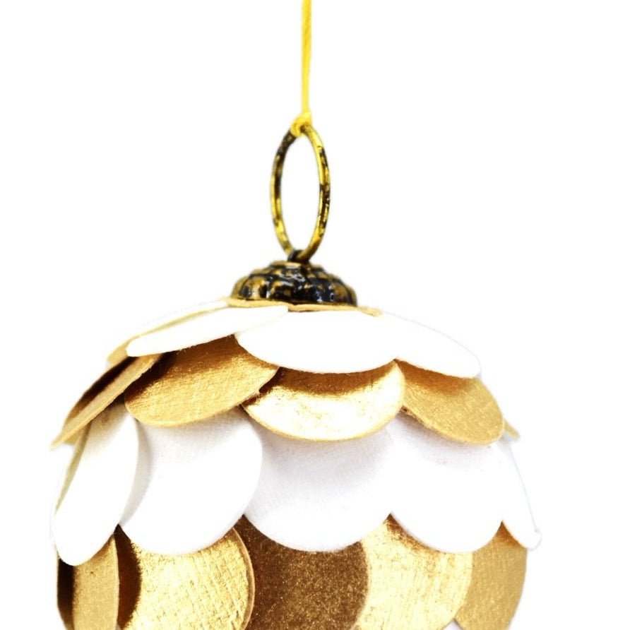 Paper Scallop Bauble, White and Gold, 5cm