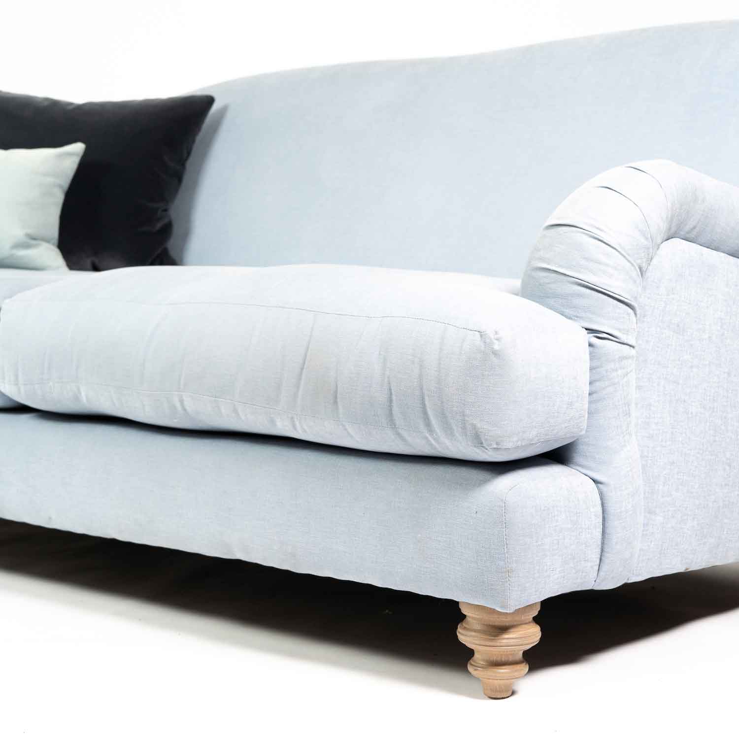 Ruffle Snuggler Linen Sahara Rope,Linen Sahara Reef,Linen Sahara French Blue,Linen Sahara Ash,Linen Sahara Cinnamon,Velvet Varese Granite,Velvet Varese Duck Egg,Velvet Varese Dove