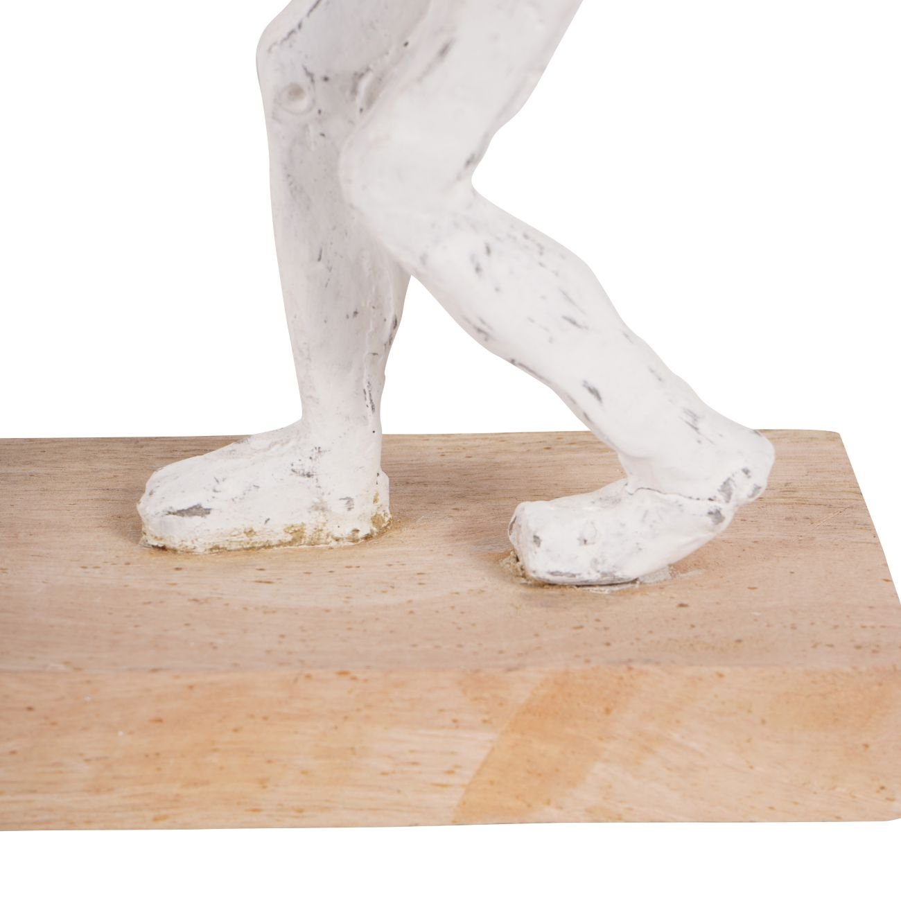 Sculpture of a Couple Holding Heart White