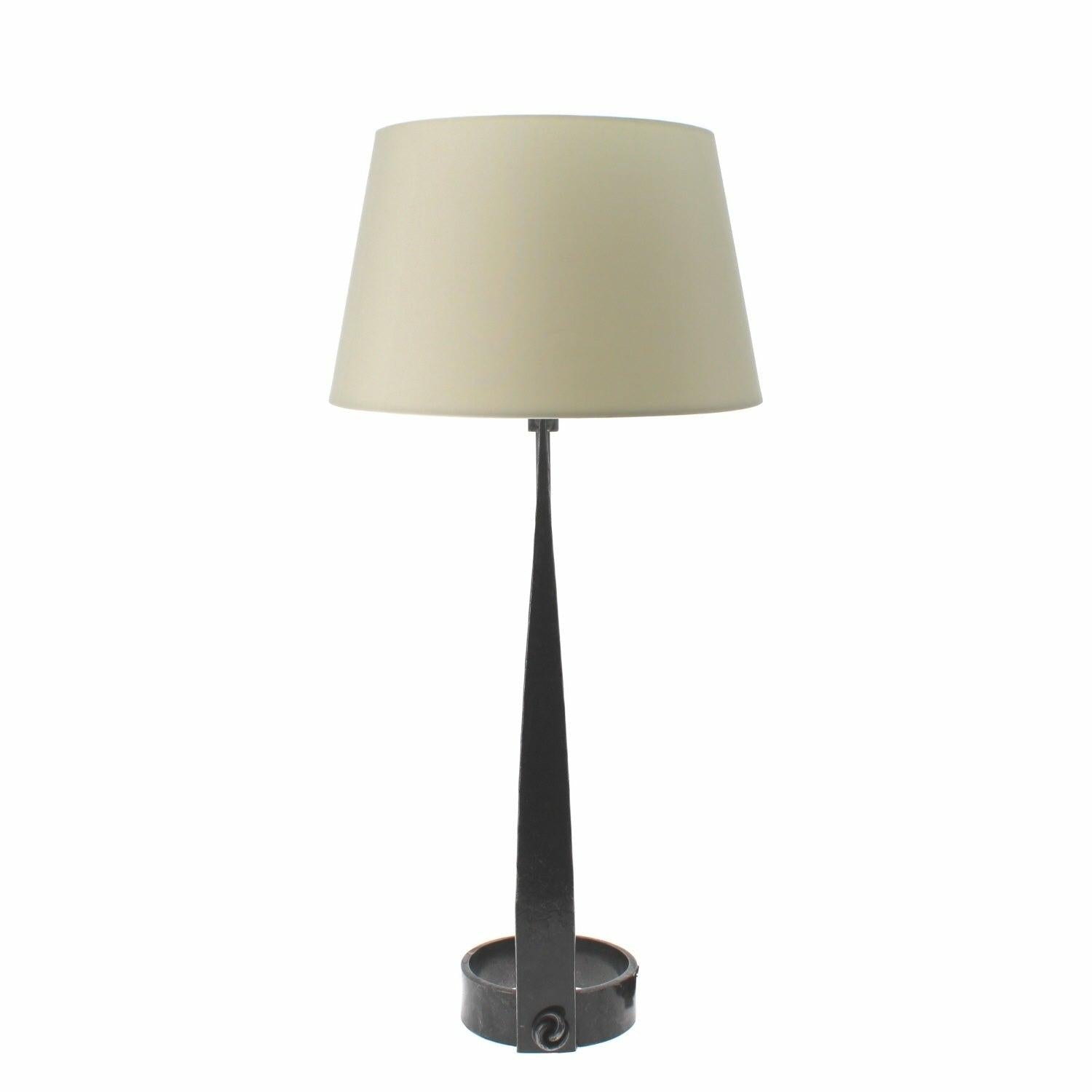 Small Jacobean Lamp with 12" Shade