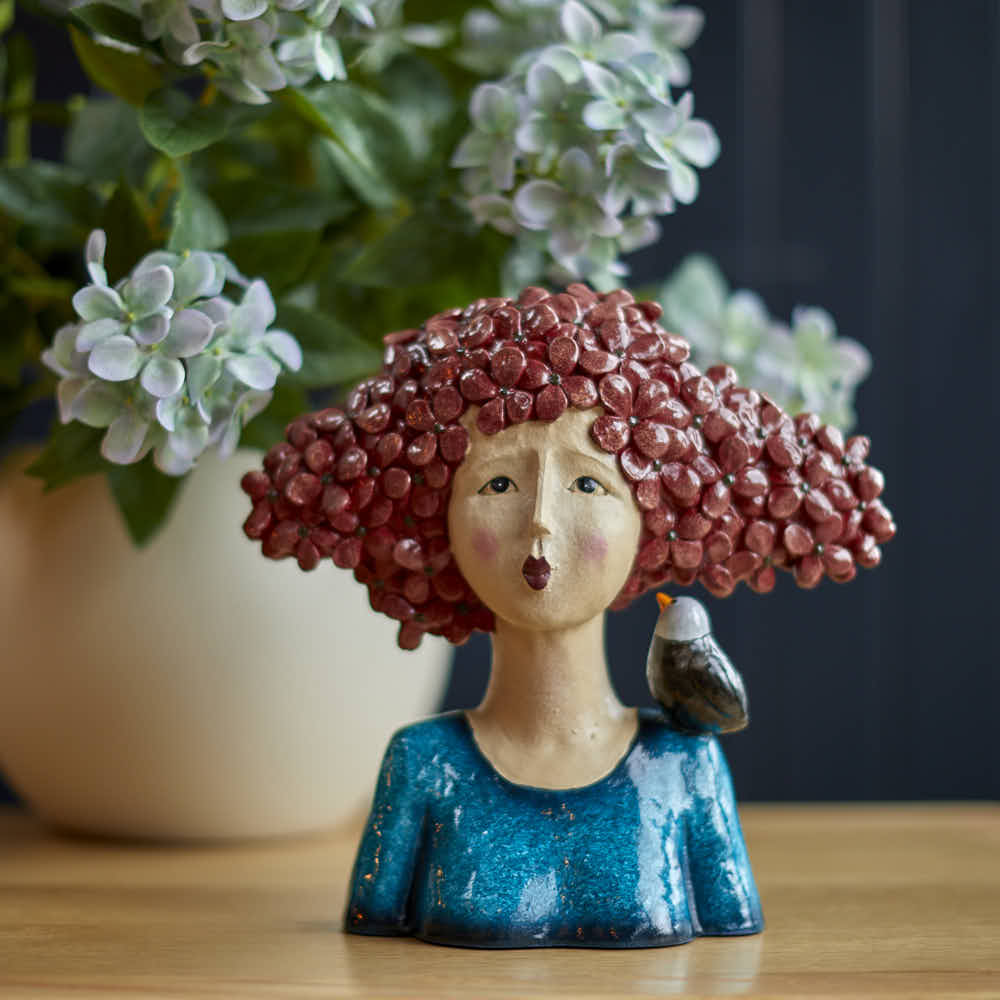 Amelie Sculpture