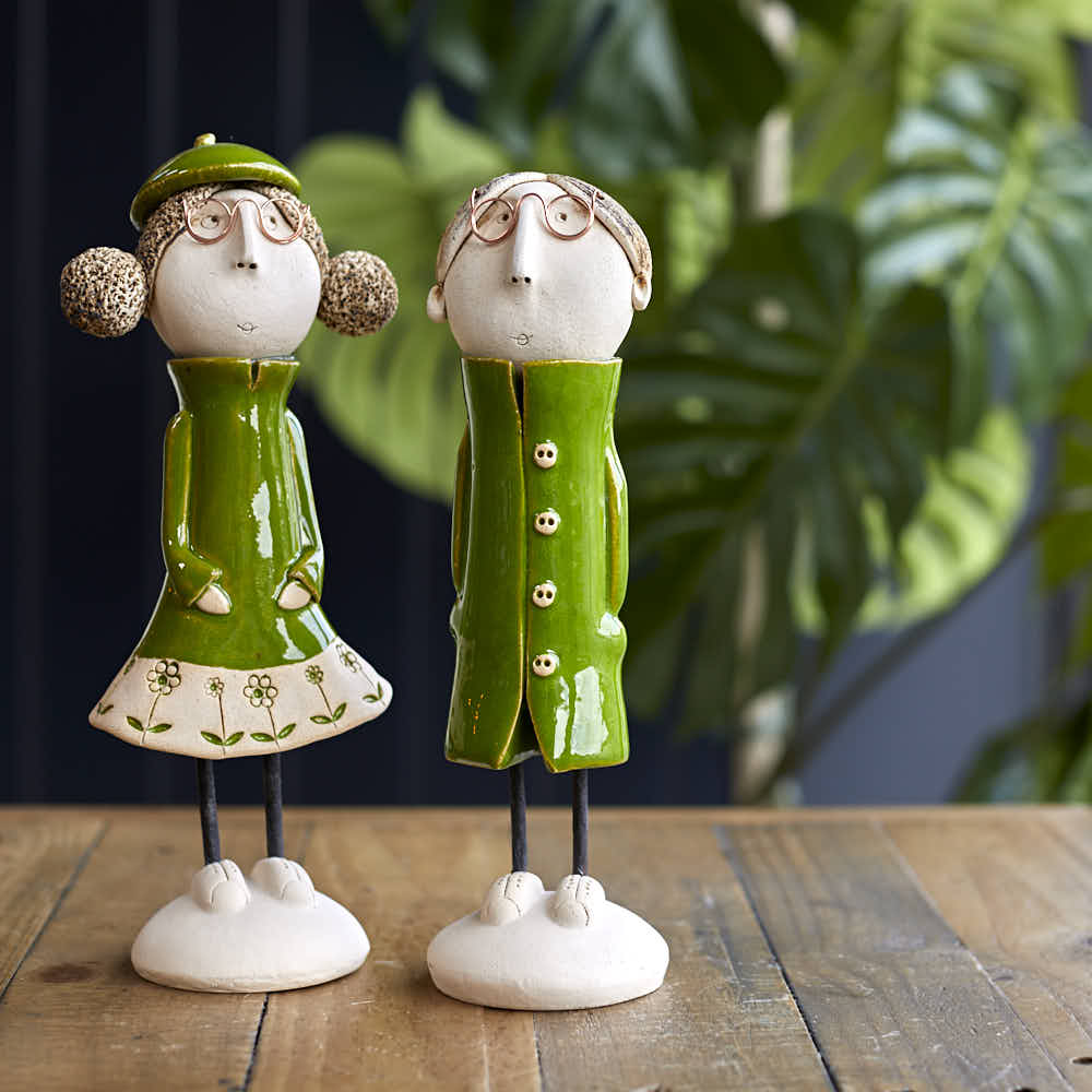 Best Friend Female Statue, Green - Angela Reed - 