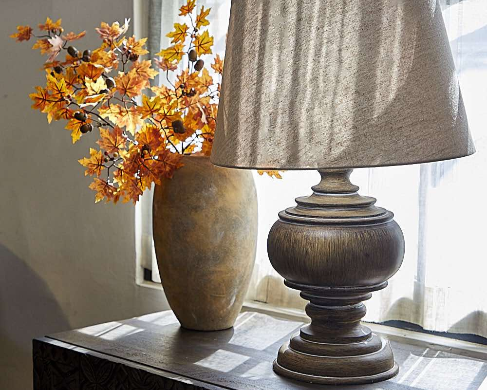 Contact – Angela Reed