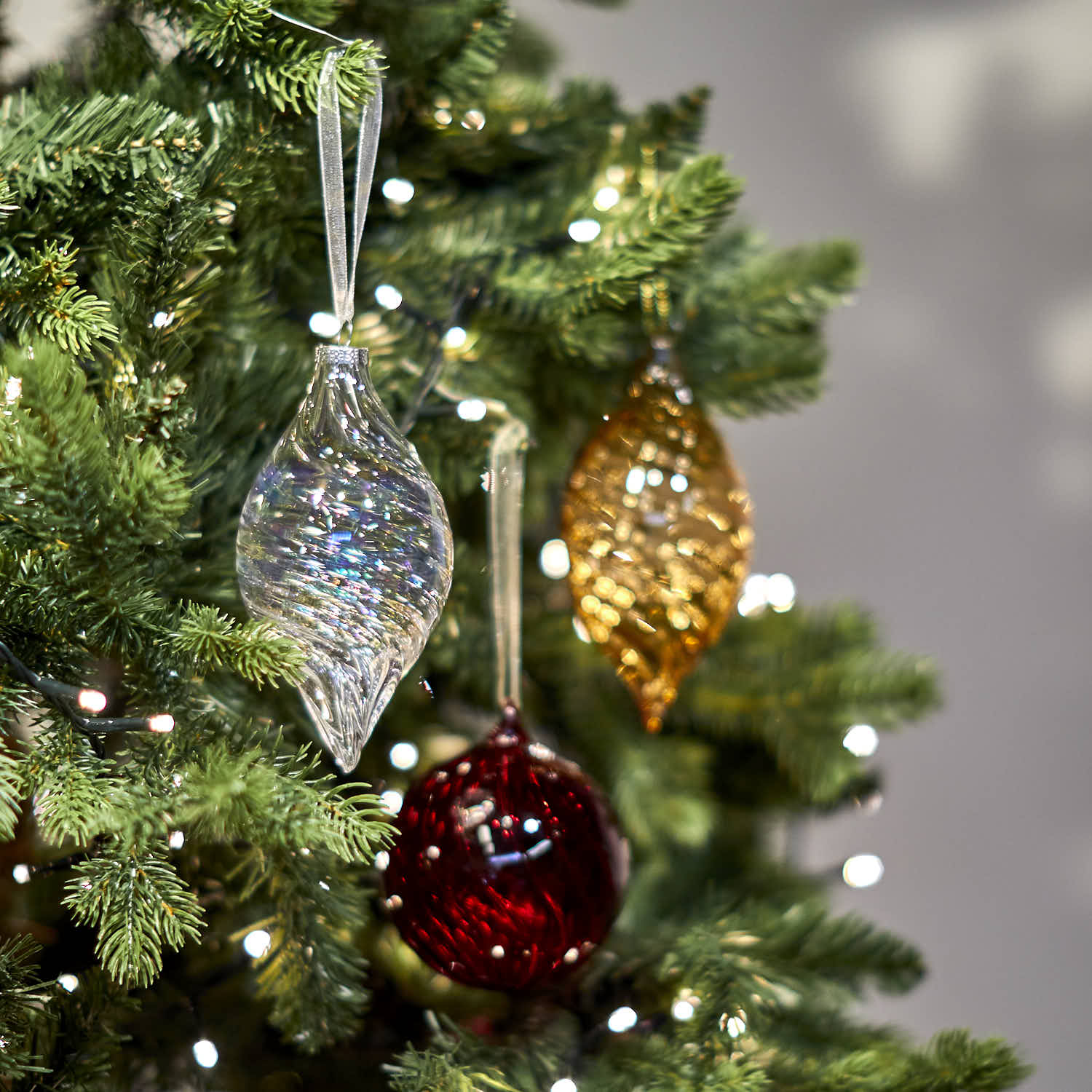 Clear Glass Ribbed Finial