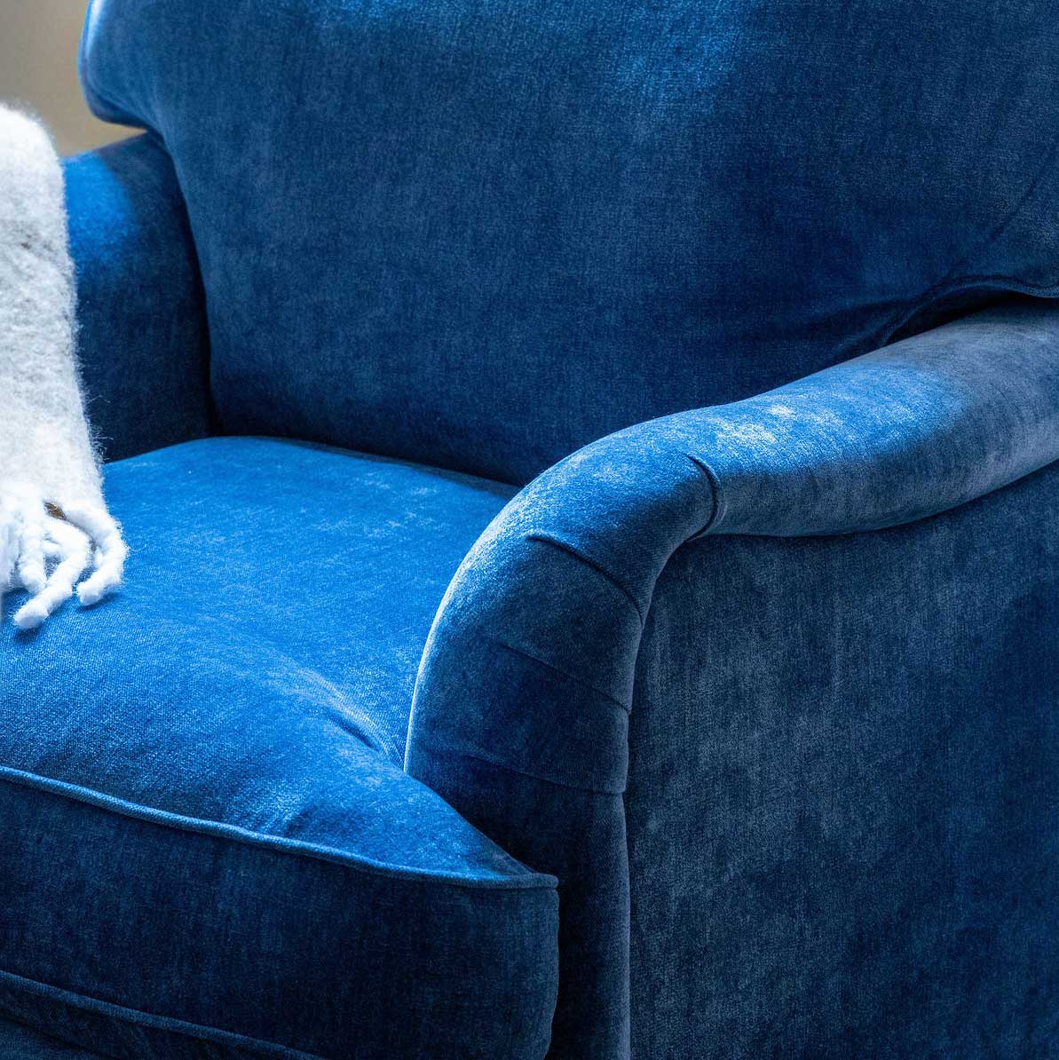 Georgie Armchair Snuggler / Aston Blush (Grade A) / Light,Snuggler / Aston Blush (Grade A) / Medium,Snuggler / Aston Blush (Grade A) / Limed,Snuggler / Aston Blush (Grade A) / Vintage Grey,Snuggler / Aston Linen (Grade A) / Light,Snuggler / Aston Linen (Grade A) / Medium,Snuggler / Aston Linen (Grade A) / Limed,Snuggler / Aston Linen (Grade A) / Vintage Grey,Snuggler / Aston Sky (Grade A) / Light,Snuggler / Aston Sky (Grade A) / Medium,Snuggler / Aston Sky (Grade A) / Limed,Snuggler / Aston Sky (Grade A) / 