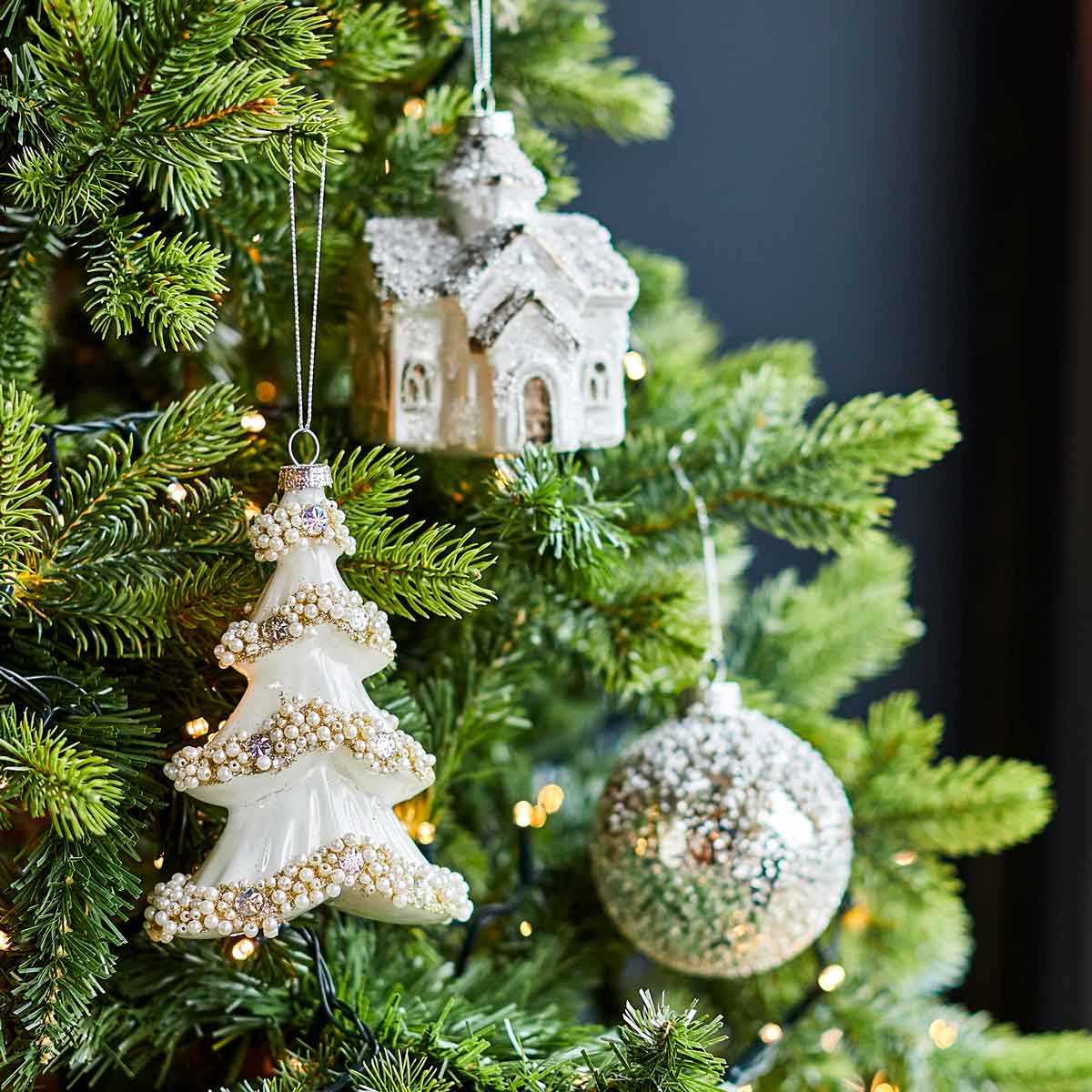 Pearl Glitter Tiered Tree