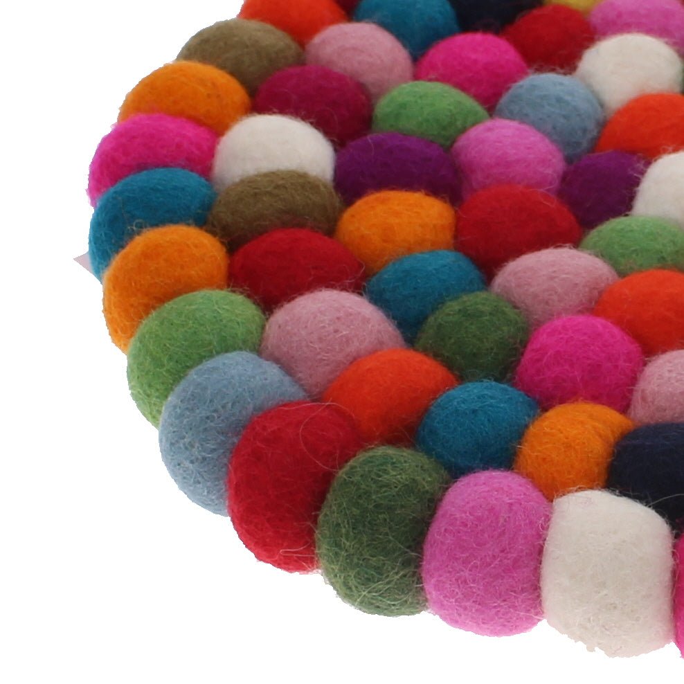 Felt Ball Placemat - Angela Reed -